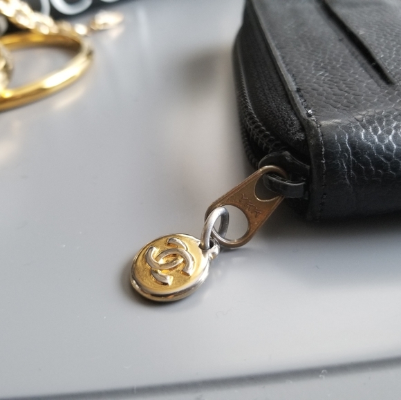 CHANEL Black  Long Zippy compact Caviar leather - Picture 13 of 16